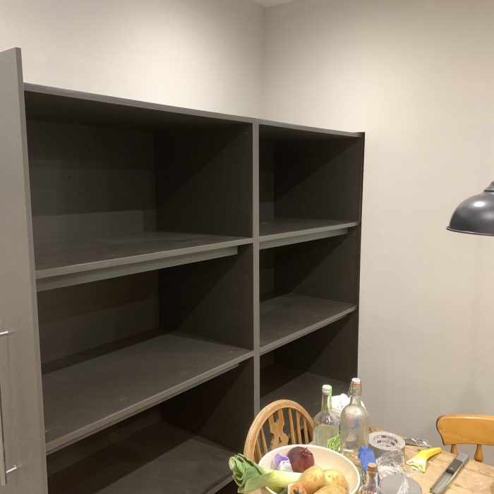 PULL OUT LARDER